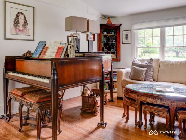 Hamptons Home 1020902