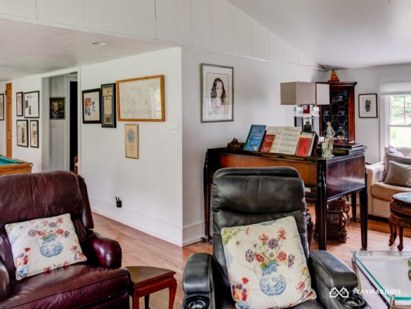Hamptons Home 1020902
