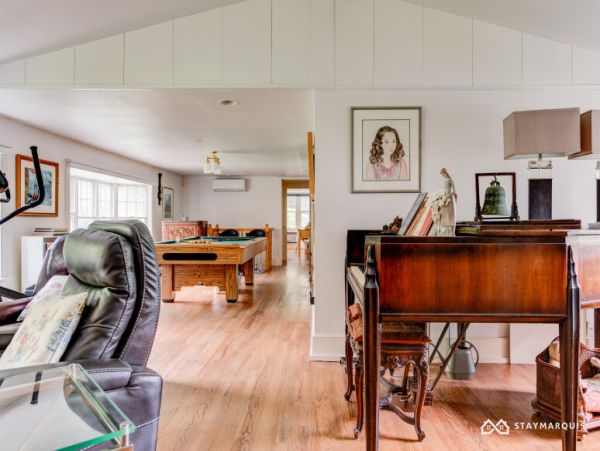 Hamptons Home 1020902