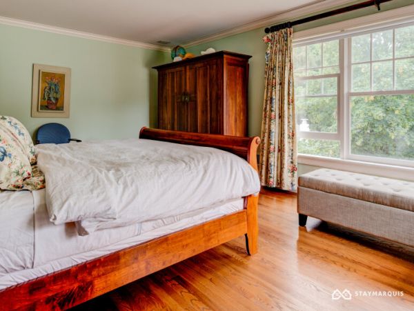 Hamptons Home 1020902
