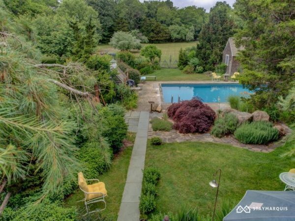 Hamptons Home 1020902