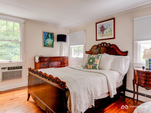 Hamptons Home 1020902