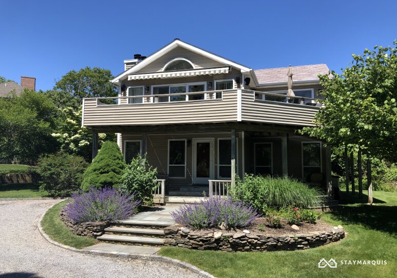 Hamptons Home 1020904