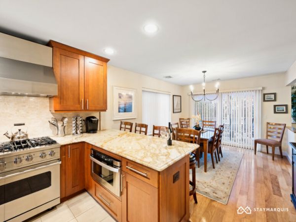 Hamptons Home 1020904