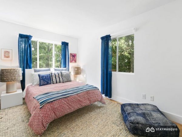 Hamptons Home 1020905