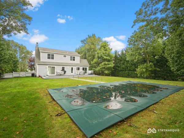 Hamptons Home 1020906