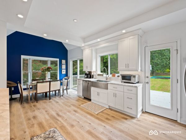 Hamptons Home 1020906