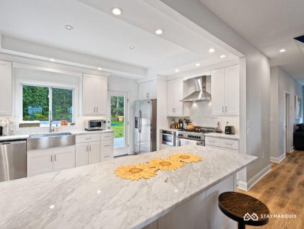 Hamptons Home 1020906