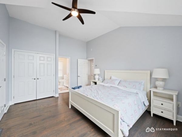 Hamptons Home 1020906