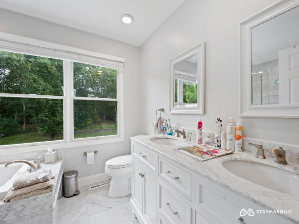 Hamptons Home 1020906