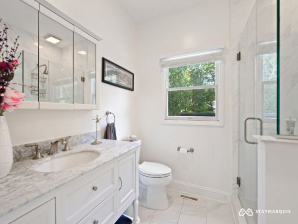 Hamptons Home 1020906