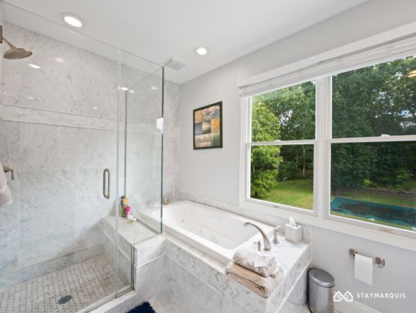 Hamptons Home 1020906