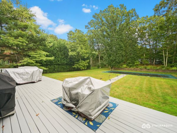 Hamptons Home 1020906