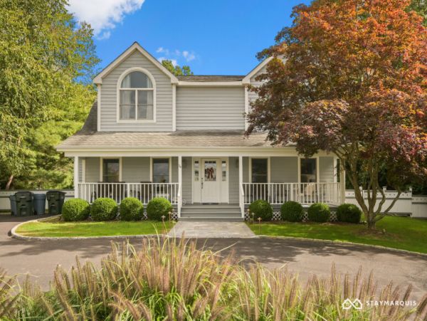Hamptons Home 1020906