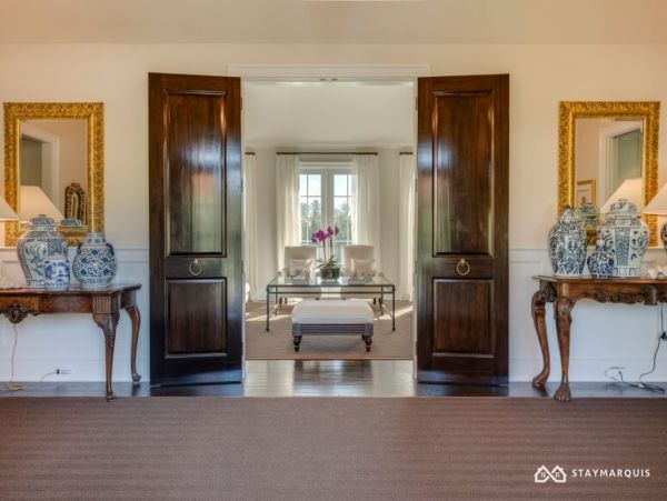 Hamptons Home 1020907