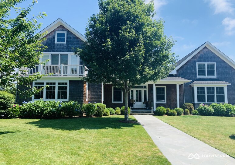 Hamptons Home 1020907