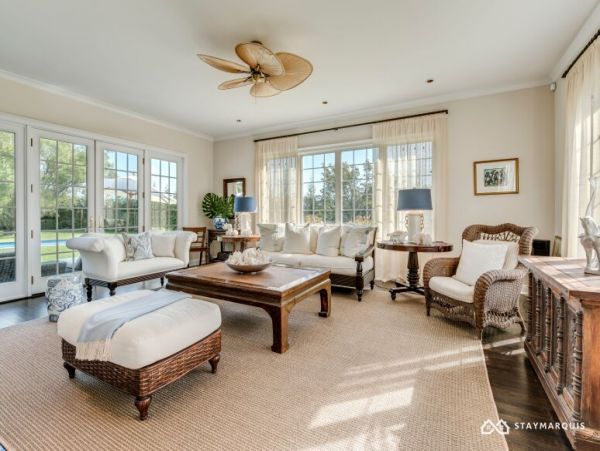 Hamptons Home 1020907