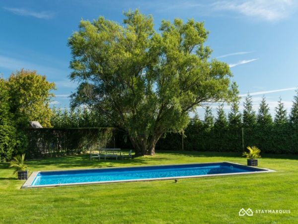 Hamptons Home 1020907