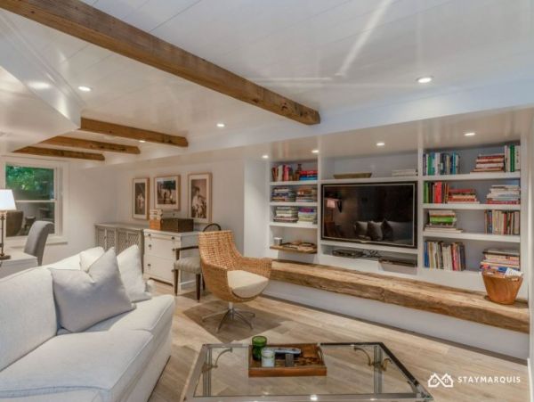 Hamptons Home 1020909