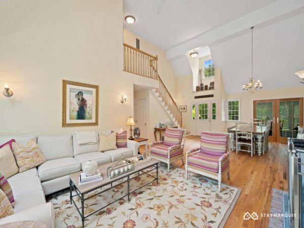 Hamptons Home 1020910