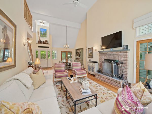 Hamptons Home 1020910