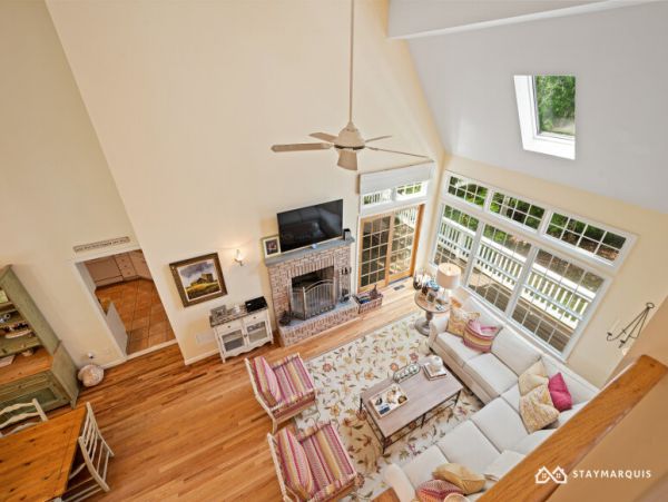 Hamptons Home 1020910