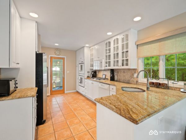 Hamptons Home 1020910