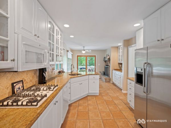 Hamptons Home 1020910