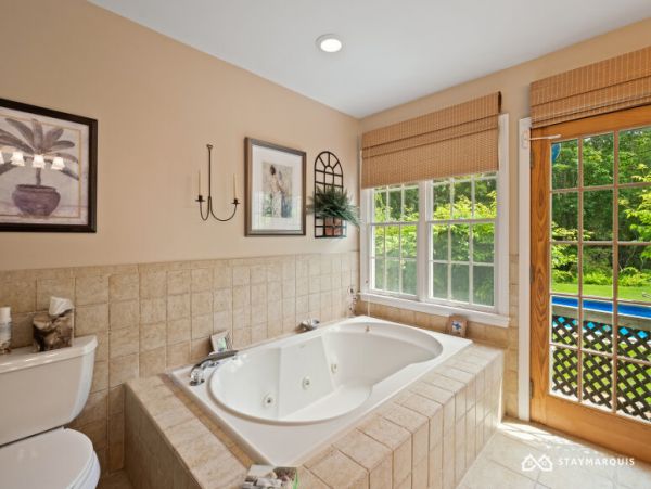 Hamptons Home 1020910
