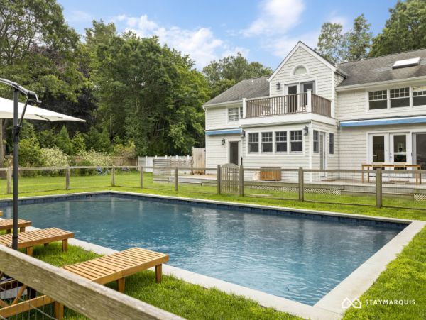 Hamptons Home 1020911