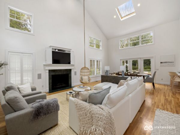 Hamptons Home 1020911
