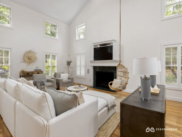 Hamptons Home 1020911