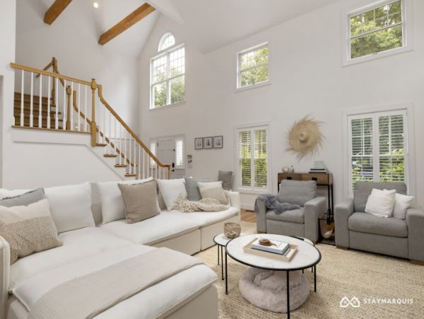 Hamptons Home 1020911