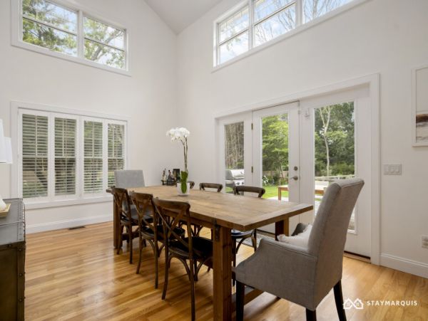 Hamptons Home 1020911