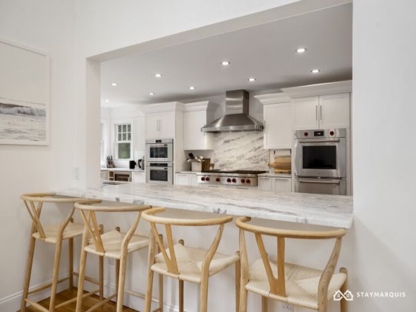 Hamptons Home 1020911
