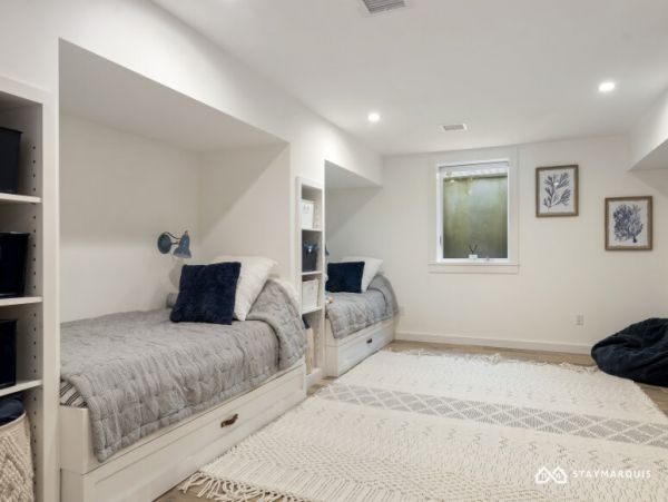 Hamptons Home 1020911