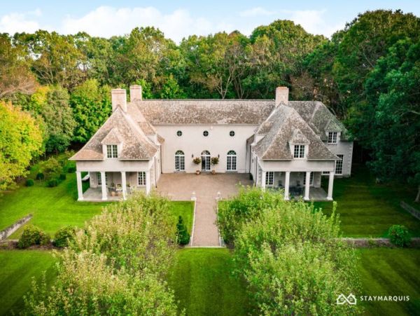Hamptons Home 1020912