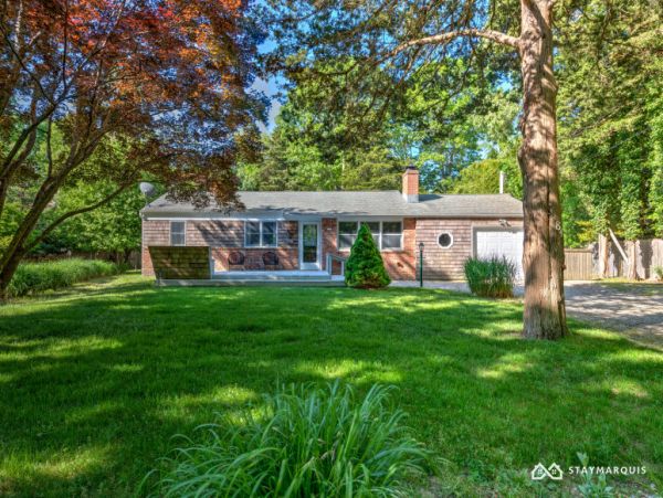 Hamptons Home 1020913