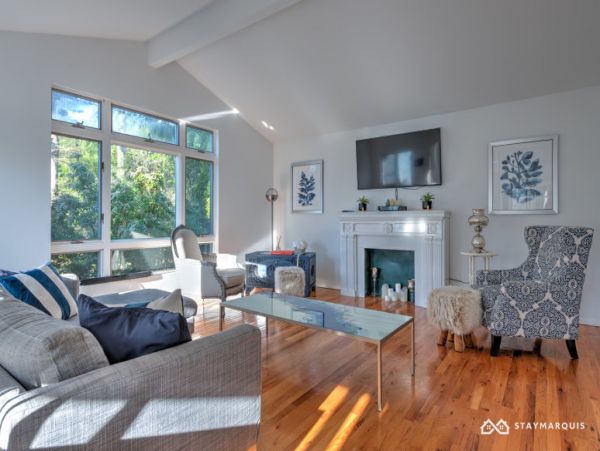 Hamptons Home 1020913