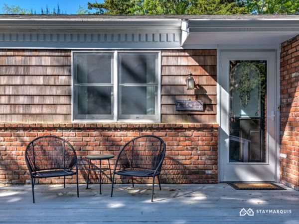 Hamptons Home 1020913