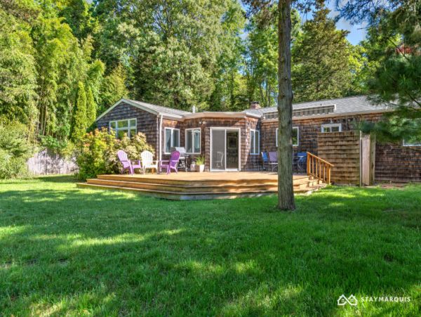 Hamptons Home 1020913