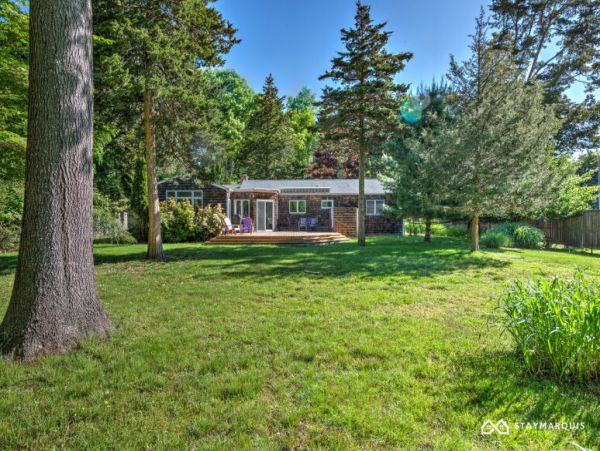 Hamptons Home 1020913