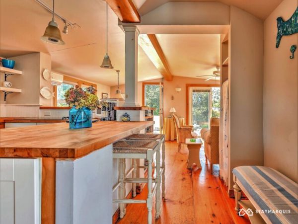 Hamptons Home 1020915