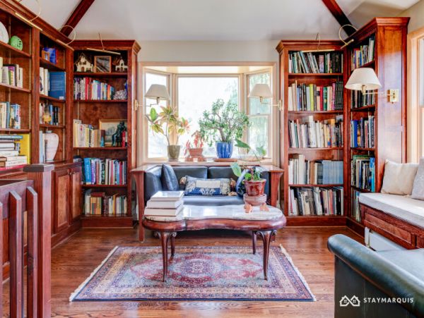 Hamptons Home 1020916