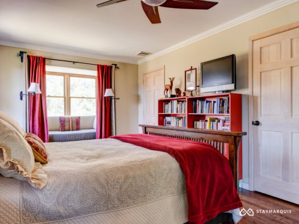 Hamptons Home 1020916