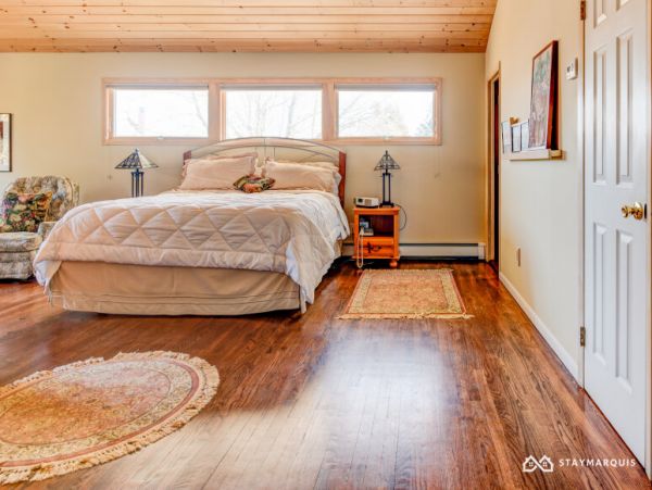 Hamptons Home 1020916