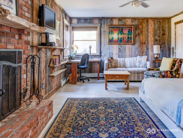 Hamptons Home 1020916