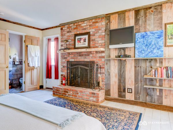 Hamptons Home 1020916