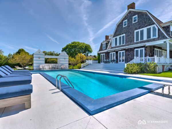 Hamptons Home 1020917