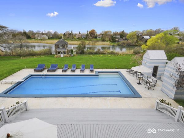 Hamptons Home 1020917